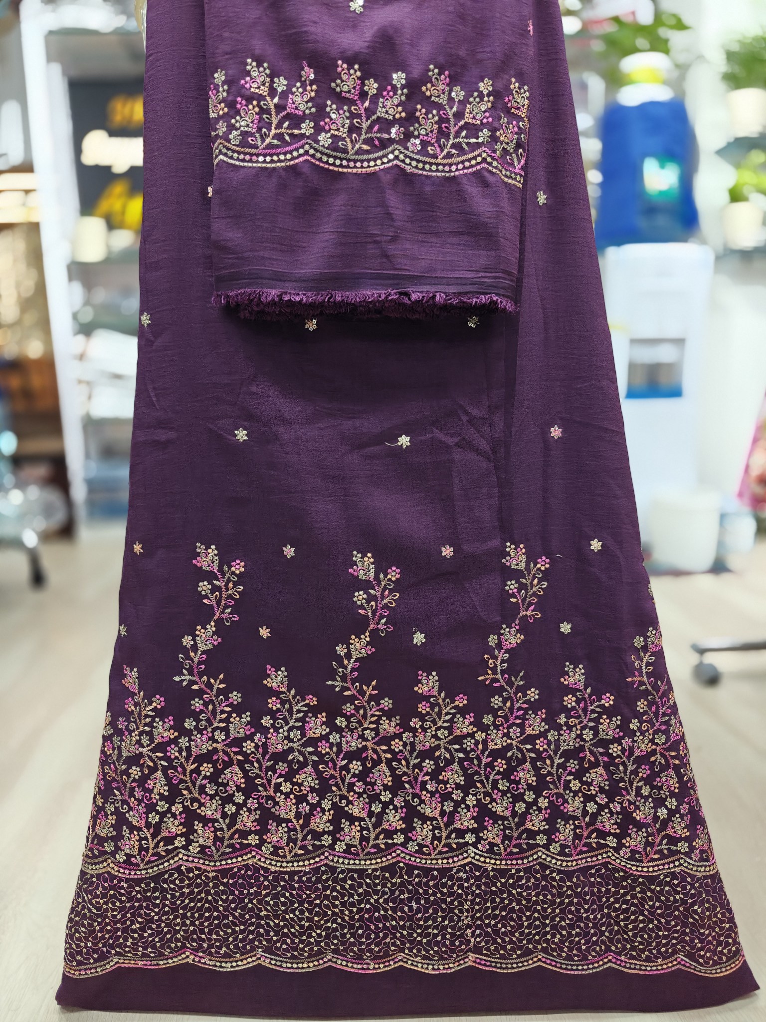  Big Gher  Full Embroidered Ghagra and Pardi